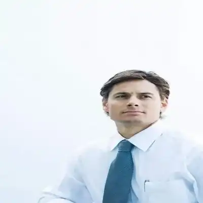 崔鹭月